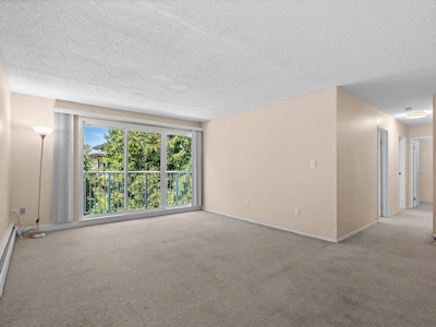 304-7200 Lindsay Road - 3