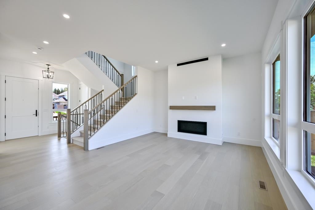 20839 35 Avenue, Langley, BC, V2Z 0B7 - 8