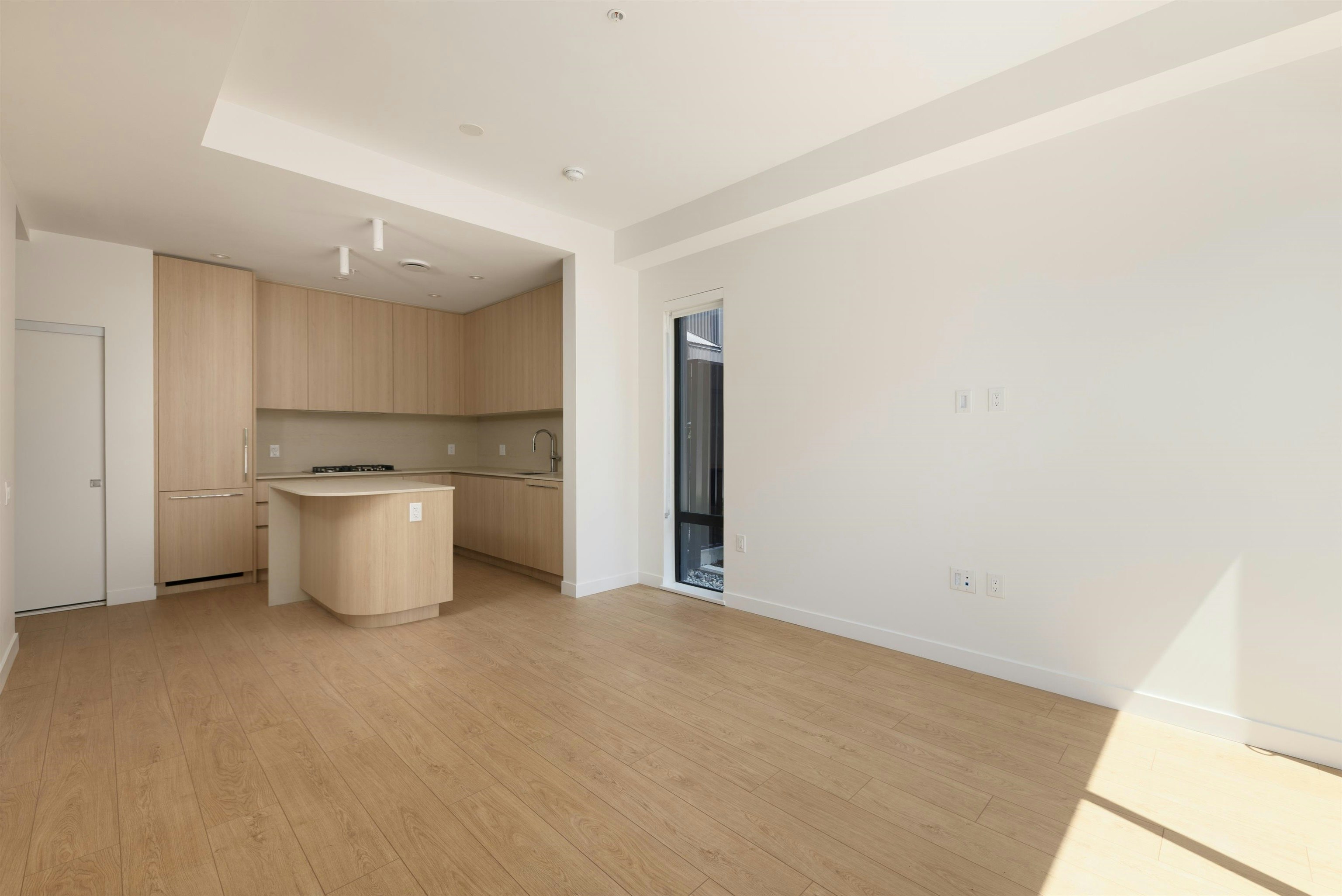 2407 N Grandview Highway, Vancouver, BC, V5M 2E1 - 14