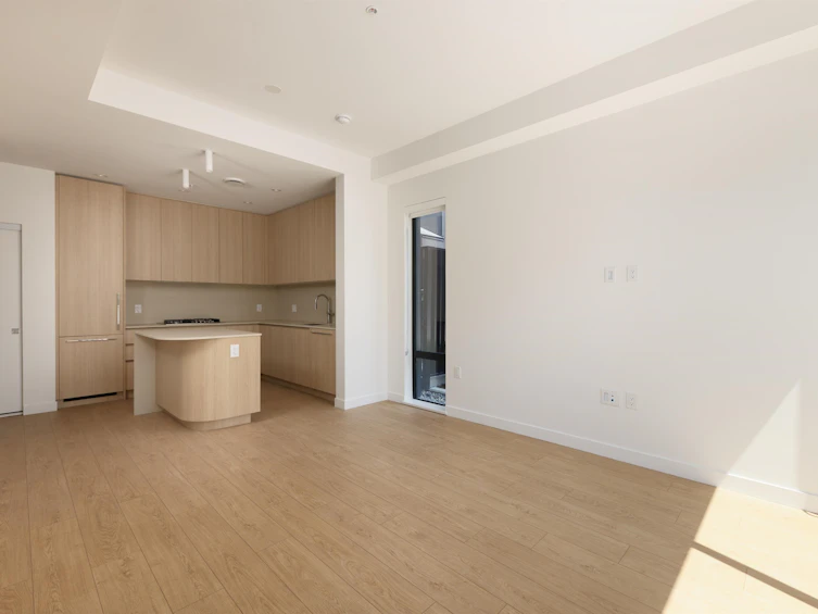 2407 N Grandview Highway, Vancouver, BC, V5M 2E1 - 14