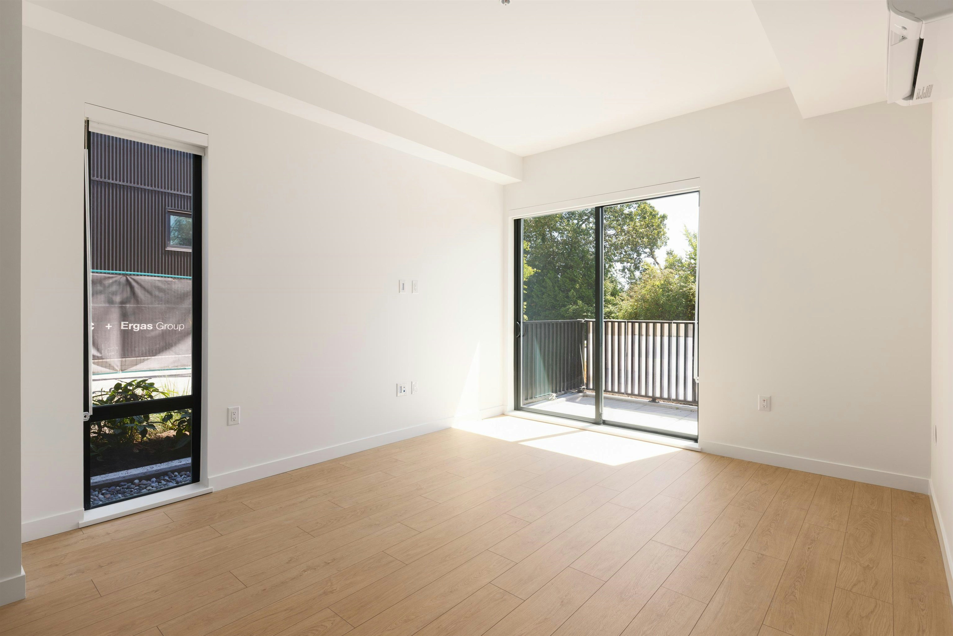 2407 N Grandview Highway, Vancouver, BC, V5M 2E1 - 19