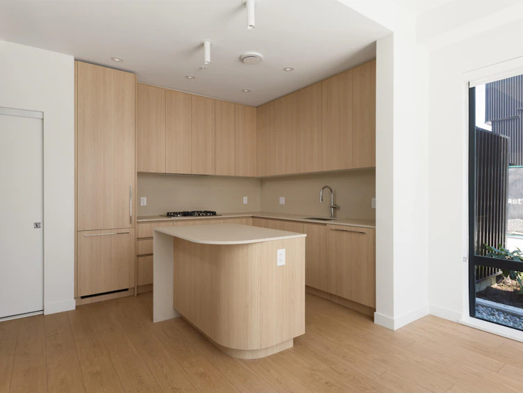 2407 N Grandview Highway, Vancouver, BC, V5M 2E1 - 12