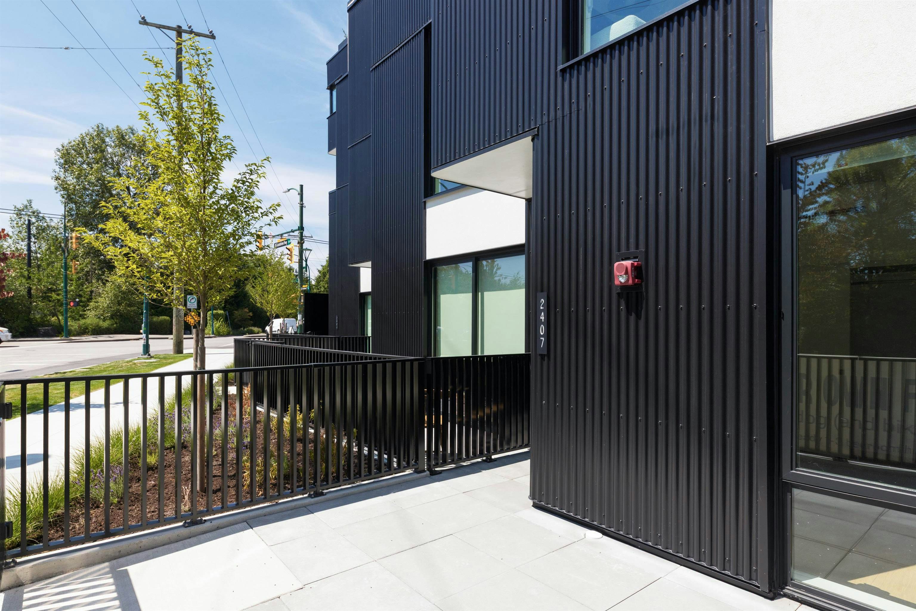 2407 N Grandview Highway, Vancouver, BC, V5M 2E1 - 38