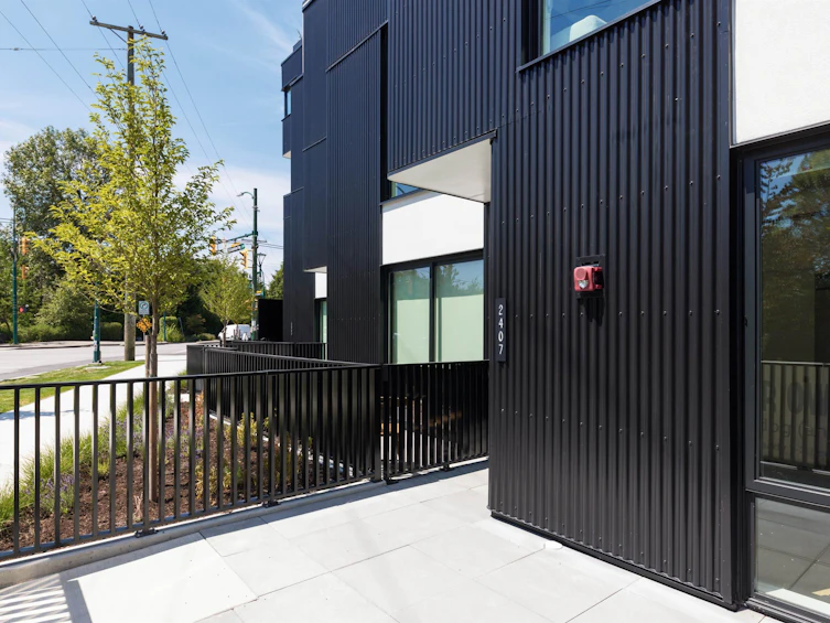 2407 N Grandview Highway, Vancouver, BC, V5M 2E1 - 38