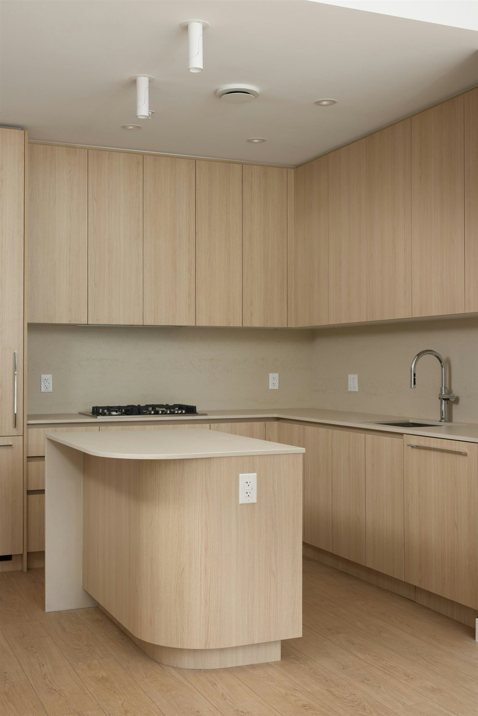 2407 N Grandview Highway, Vancouver, BC, V5M 2E1 - 10