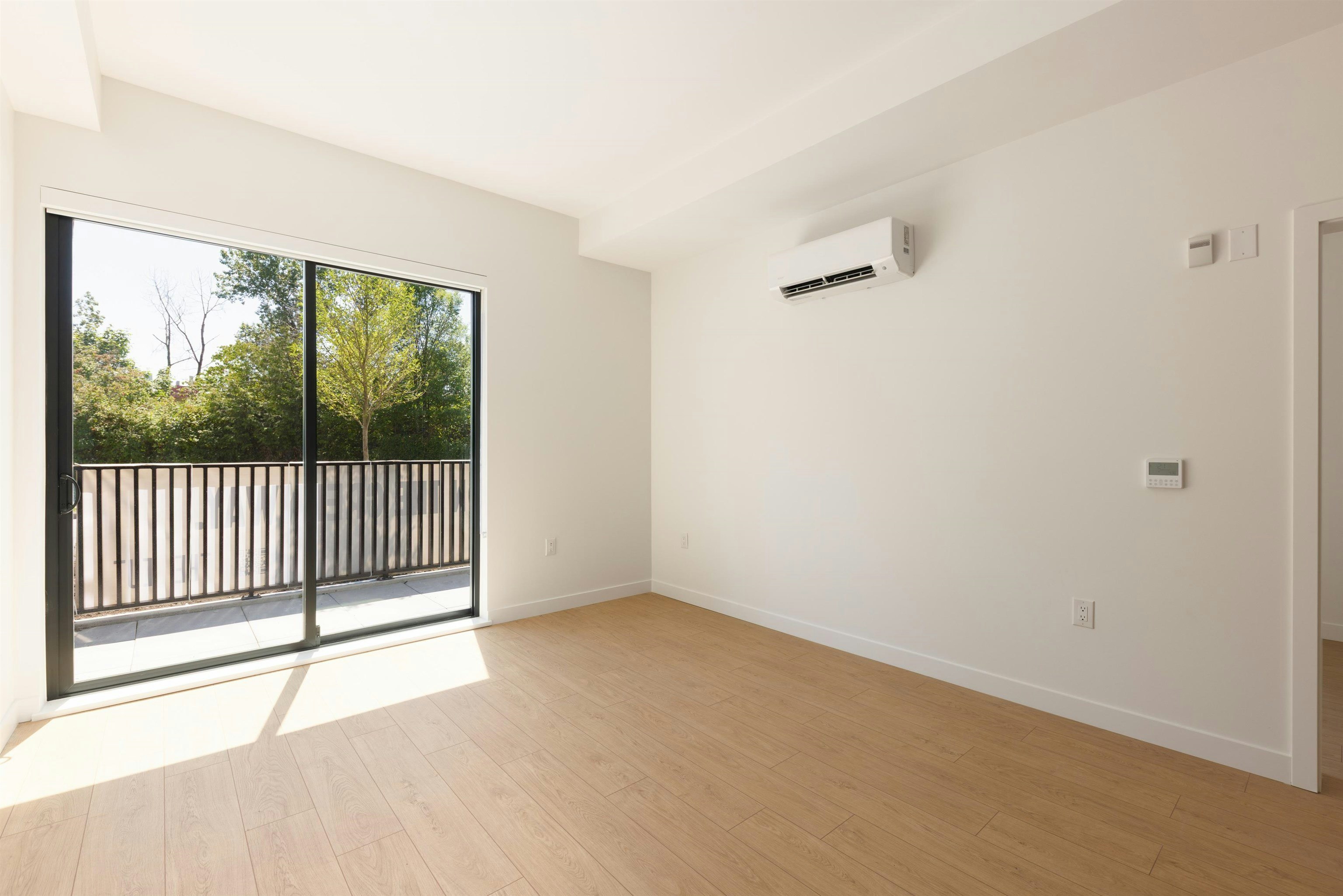 2407 N Grandview Highway, Vancouver, BC, V5M 2E1 - 23