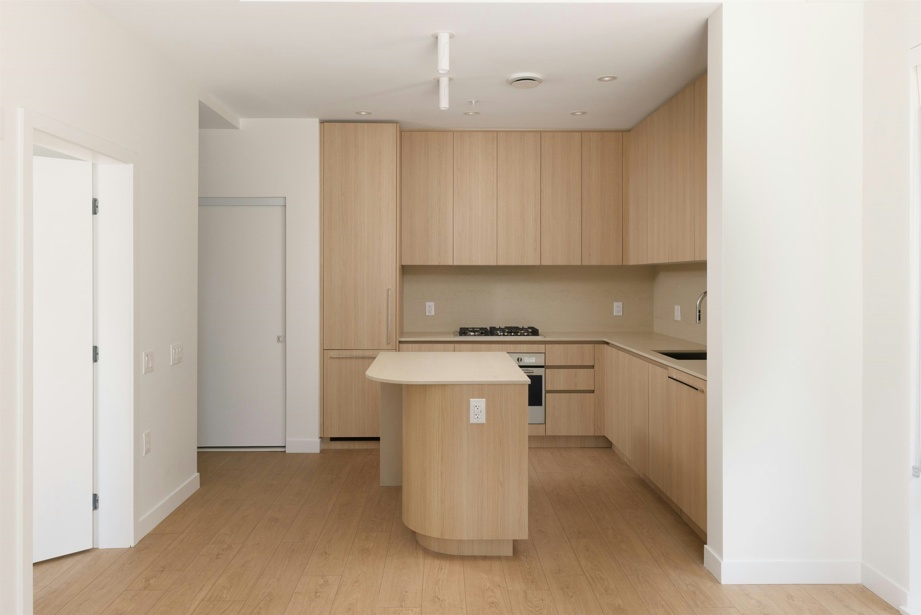 2407 N Grandview Highway, Vancouver, BC, V5M 2E1 - 16