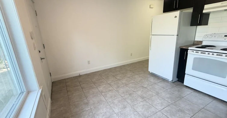 Basement (West)-2629 Pandora Street, Vancouver, BC, V5K 1V9 - 5