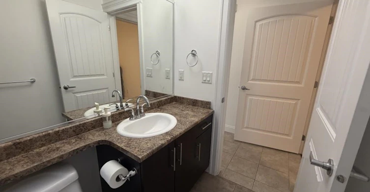 Basement (West)-2629 Pandora Street, Vancouver, BC, V5K 1V9 - 10