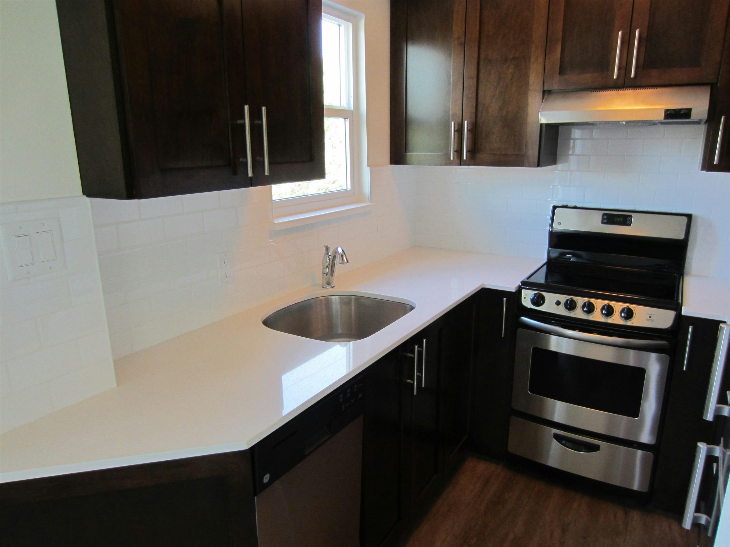 1986 Woodland Drive, Vancouver, BC, V5N 3N8 - 4