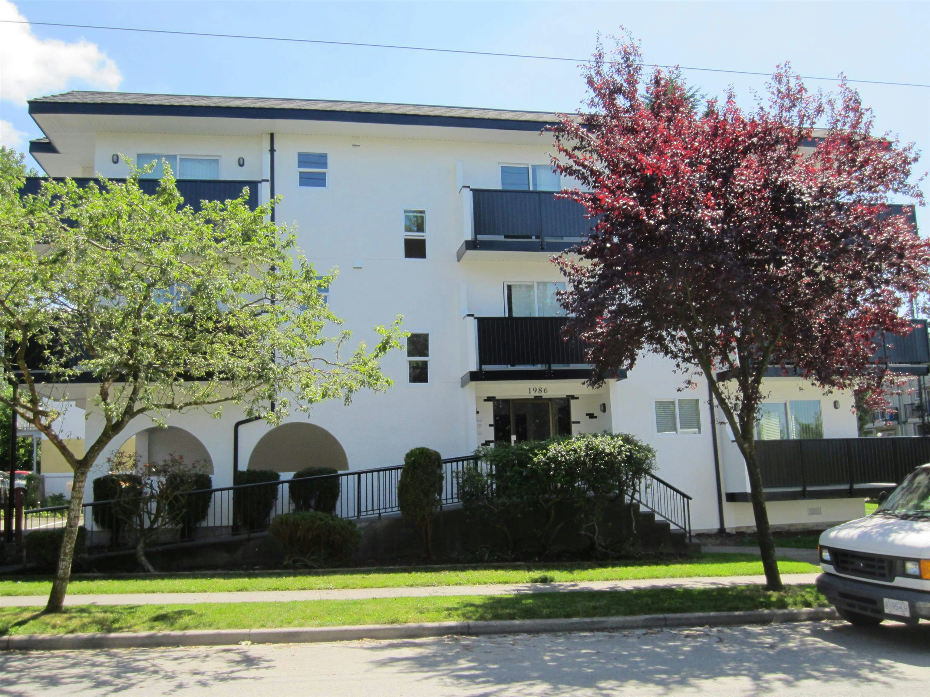 1986 Woodland Drive, Vancouver, BC, V5N 3N8 - 11