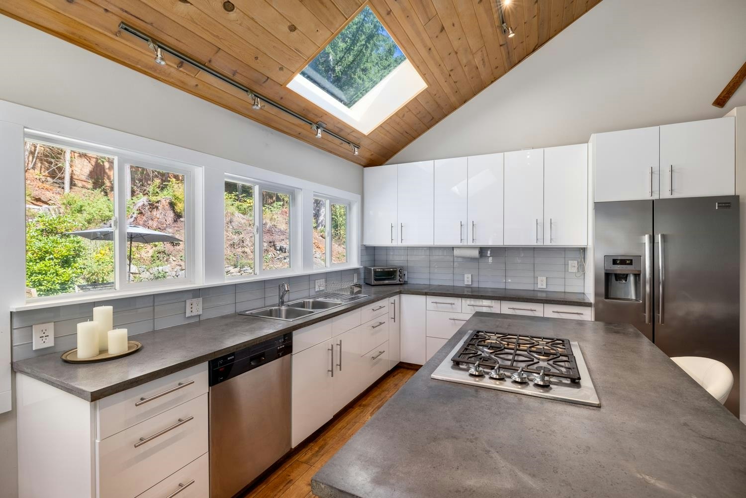 1302 Adams Road, Bowen Island, BC, V0N 1G2 - 13