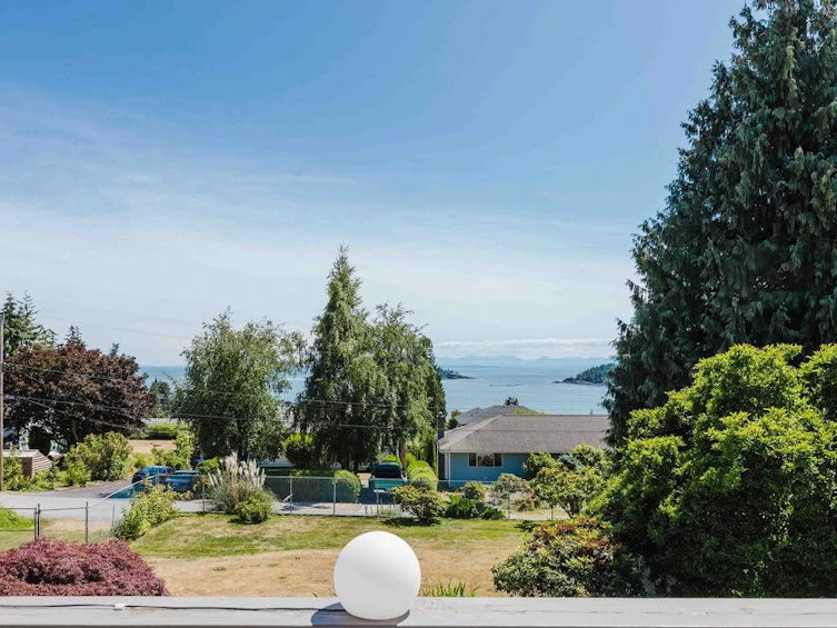 6505 Meier Road, Sechelt, BC, V7Z 0S8