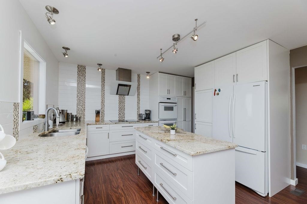 6505 Meier Road, Sechelt, BC, V7Z 0S8 - 15
