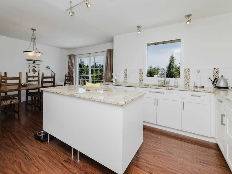 6505 Meier Road, Sechelt, BC, V7Z 0S8 - 12