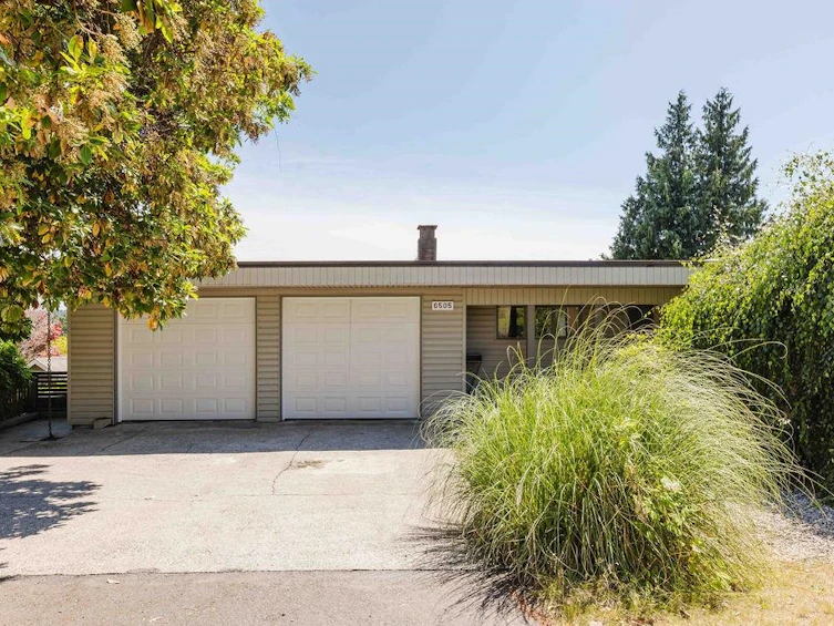 6505 Meier Road, Sechelt, BC, V7Z 0S8 - 3
