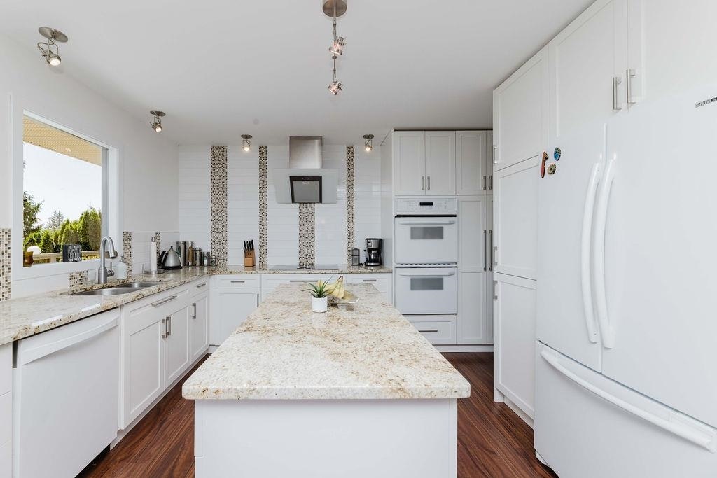 6505 Meier Road, Sechelt, BC, V7Z 0S8 - 13
