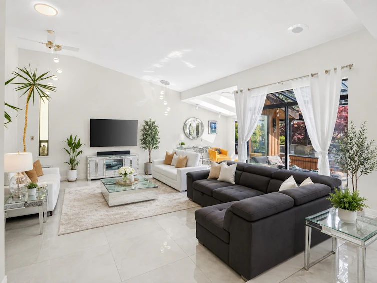 2940 Dresden Way, North Vancouver, BC, V7H 1P6