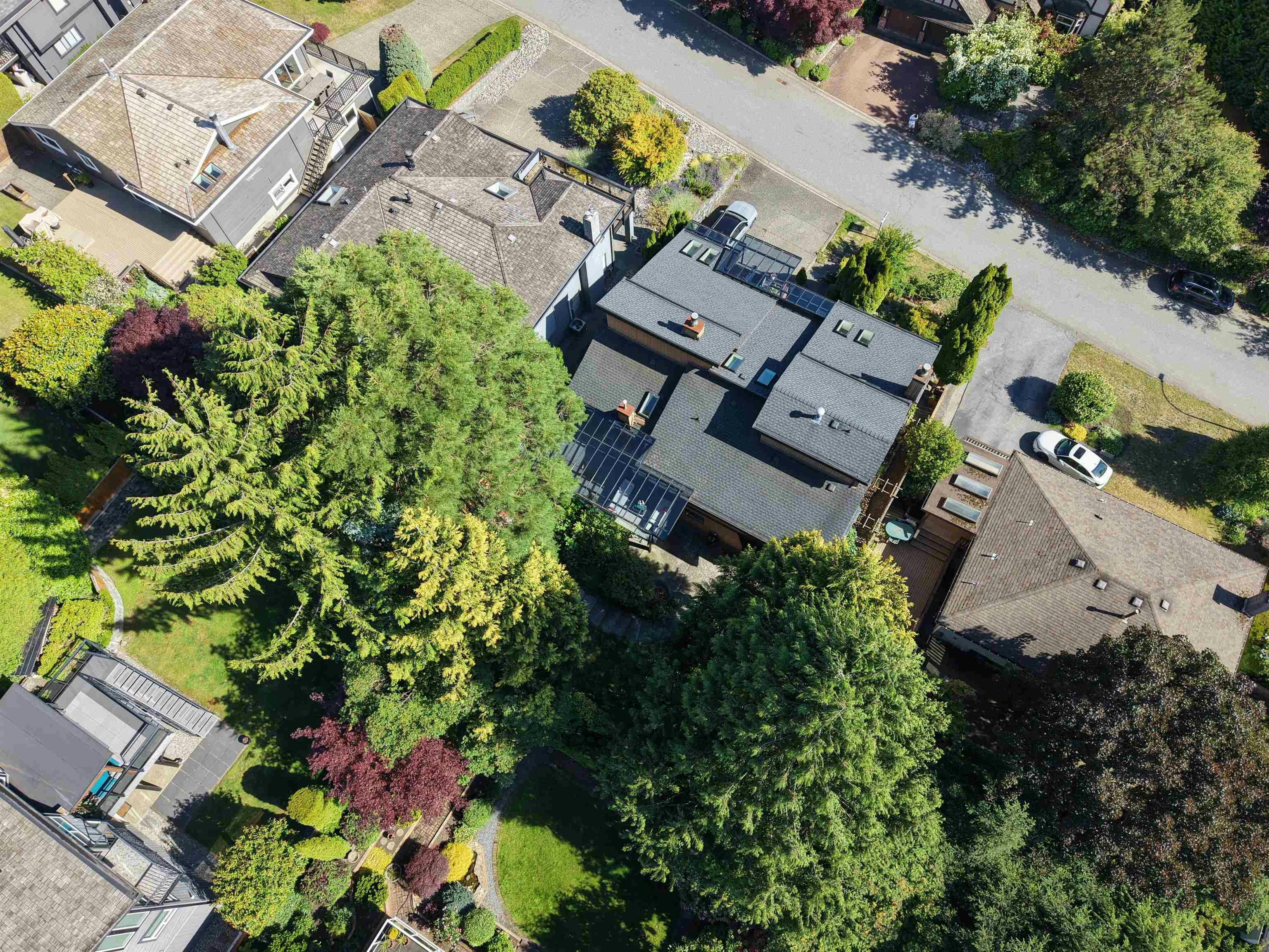 2940 Dresden Way, North Vancouver, BC, V7H 1P6 - 37