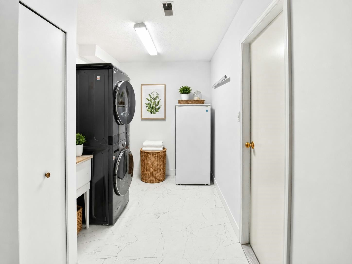 2940 Dresden Way, North Vancouver, BC, V7H 1P6 - 17