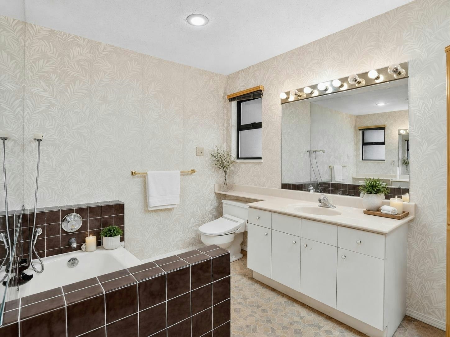 2940 Dresden Way, North Vancouver, BC, V7H 1P6 - 11