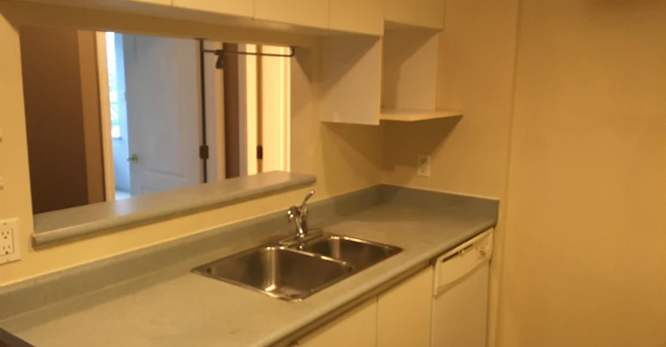 206-3489 Ascot Place Avenue, Vancouver, BC, V5R 6B6 - 3