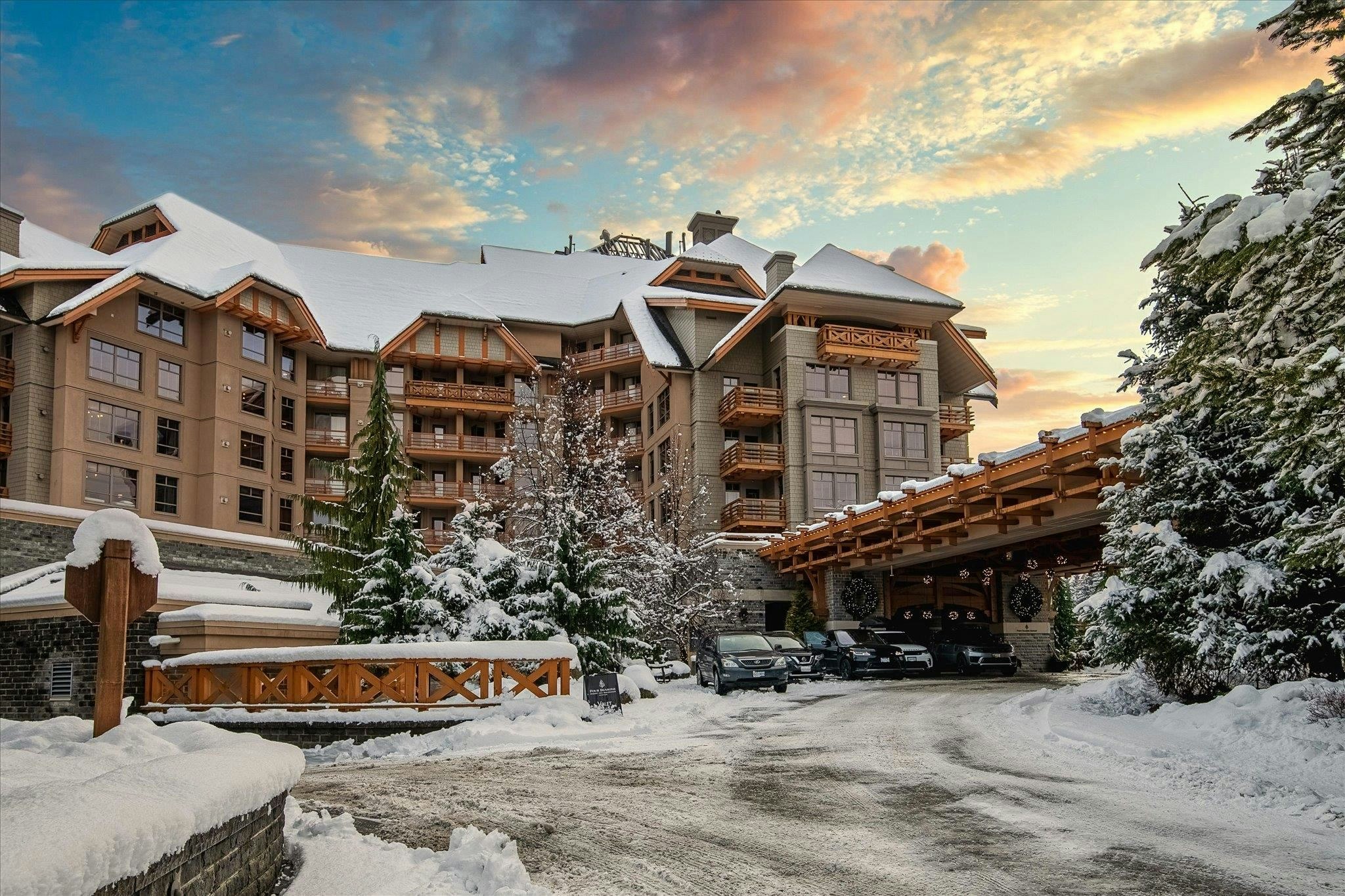 726-4591 Blackcomb Way, Whistler, BC, V8E 0Y4