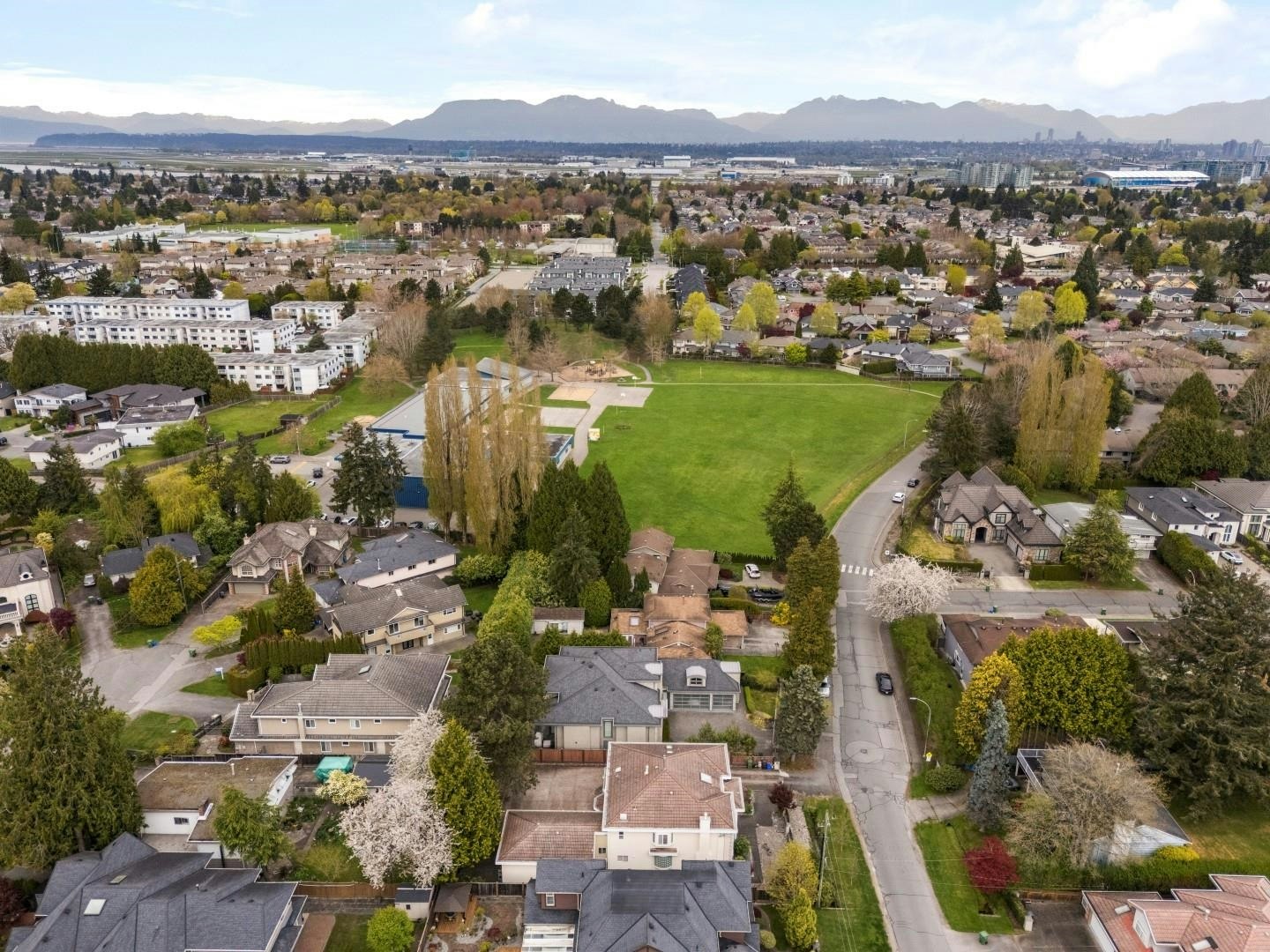 7471 Ledway Road, Richmond, BC, V7C 3N5 - 40