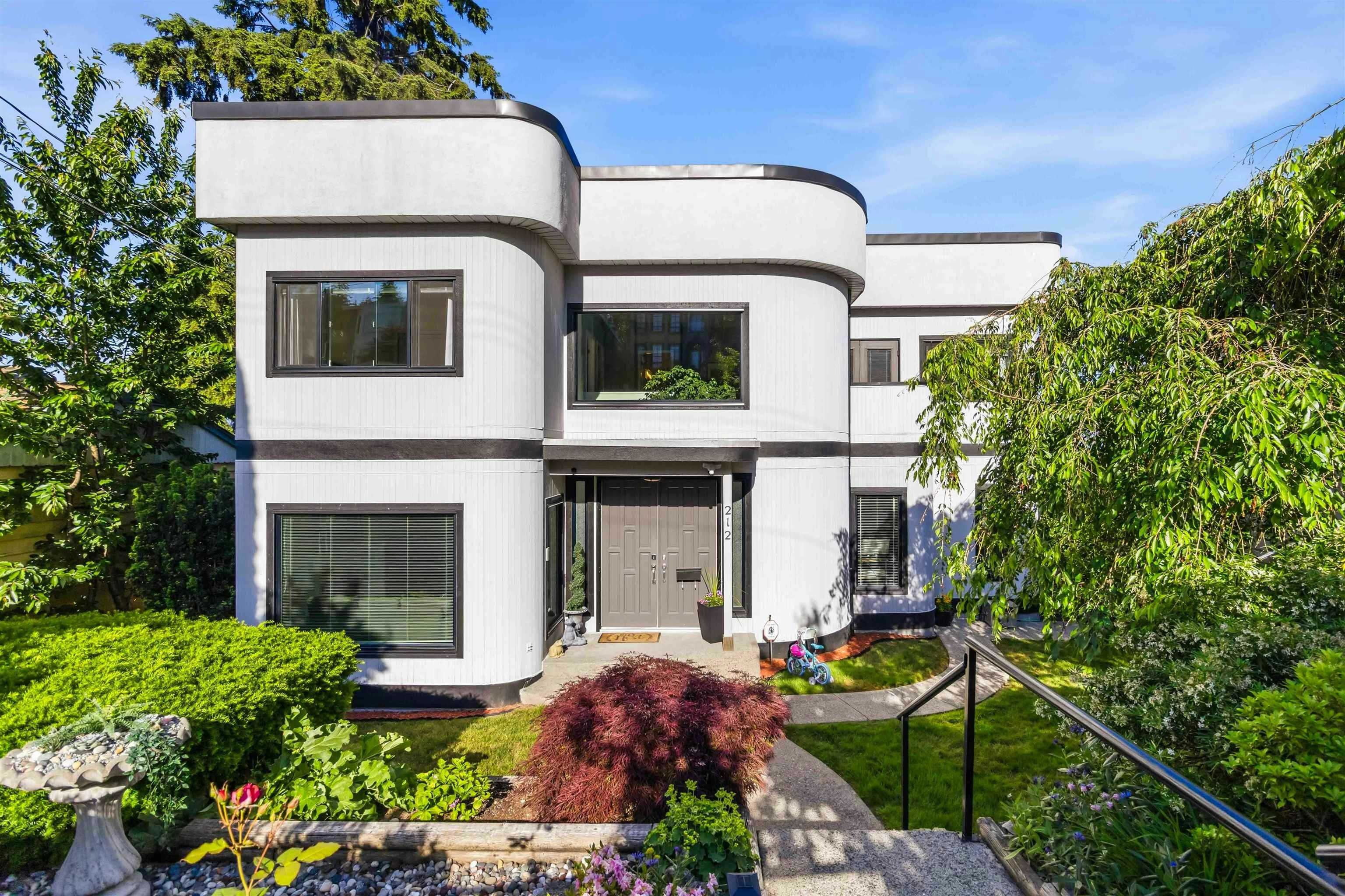 212 N Sea Avenue, Burnaby, BC, V5B 1K5