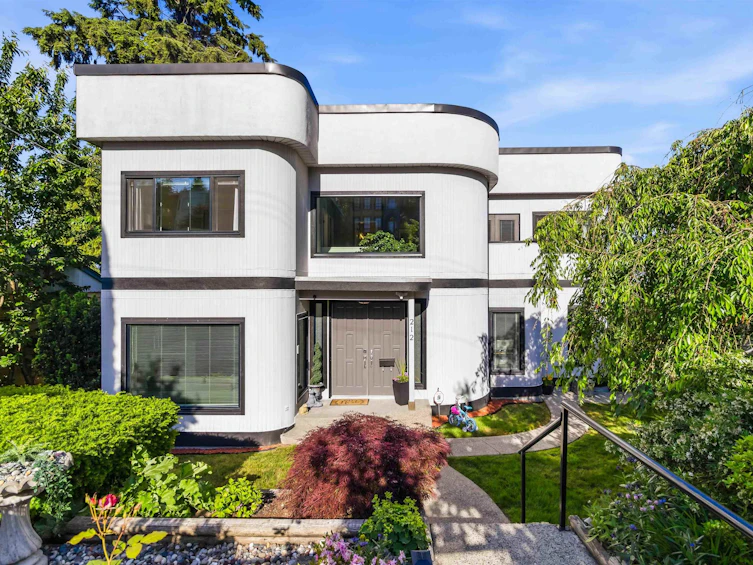 212 N Sea Avenue, Burnaby, BC, V5B 1K5