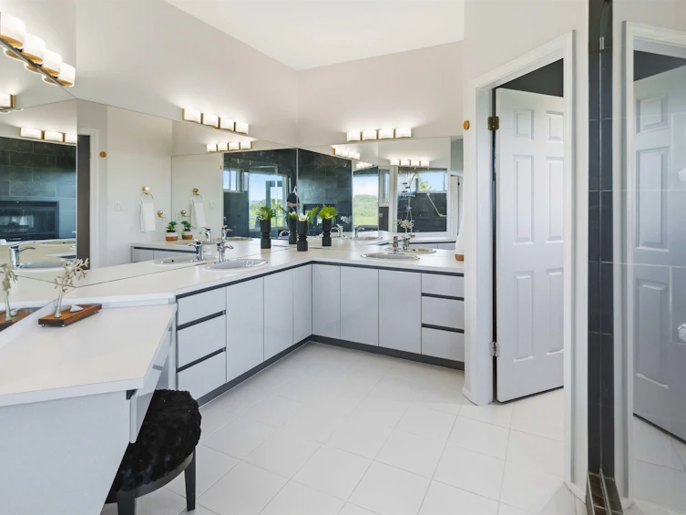 212 N Sea Avenue, Burnaby, BC, V5B 1K5 - 24