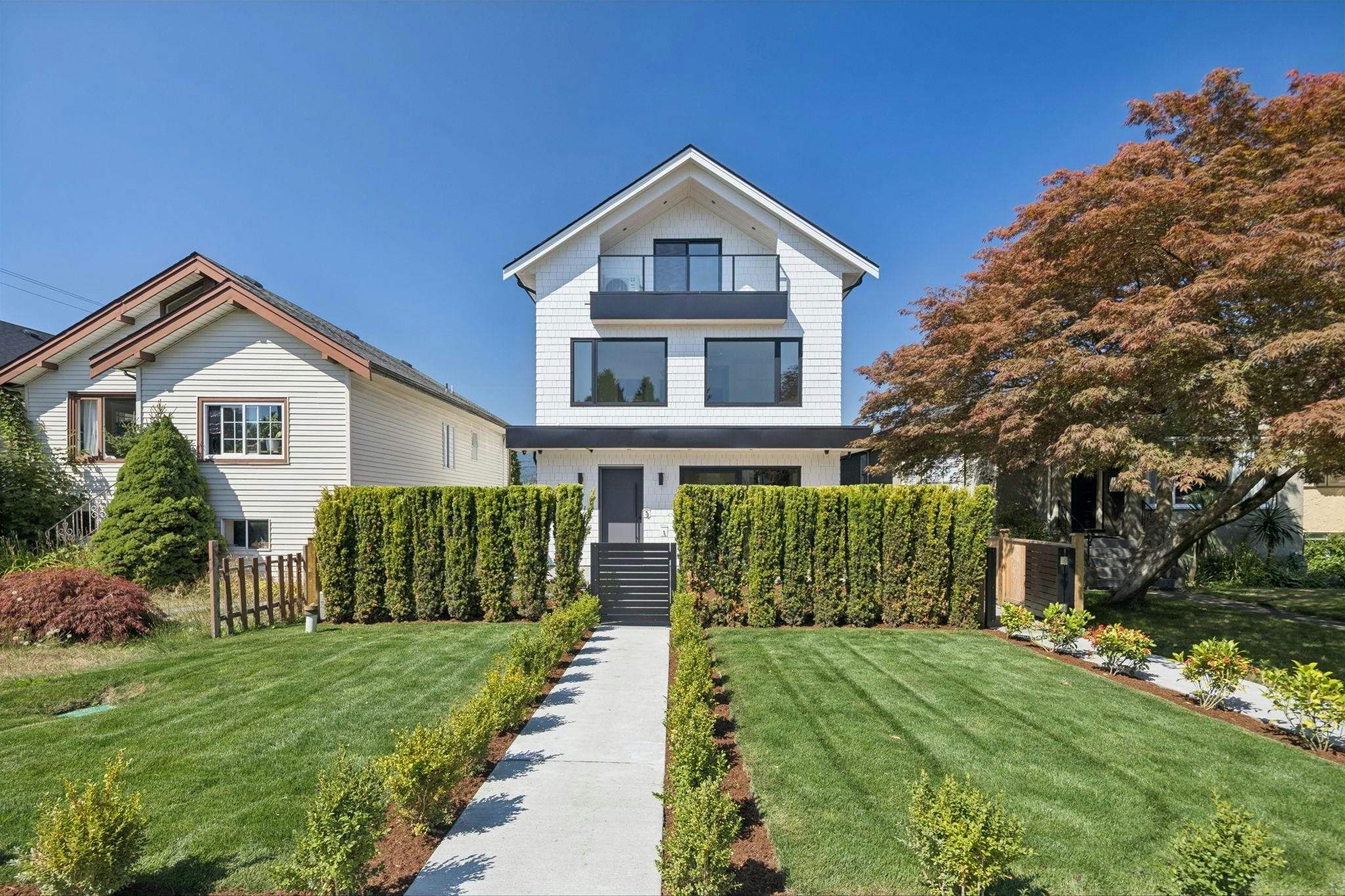 1-2815 Trinity Street, Vancouver, BC, V5K 1E8