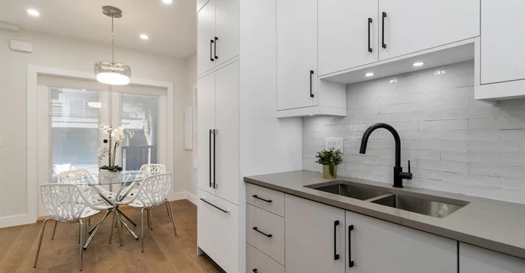 1417 E 10 Avenue, Vancouver, BC, V6N 2N7 - 11