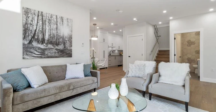 1417 E 10 Avenue, Vancouver, BC, V6N 2N7 - 5