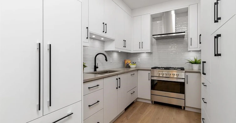 1417 E 10 Avenue, Vancouver, BC, V6N 2N7 - 9