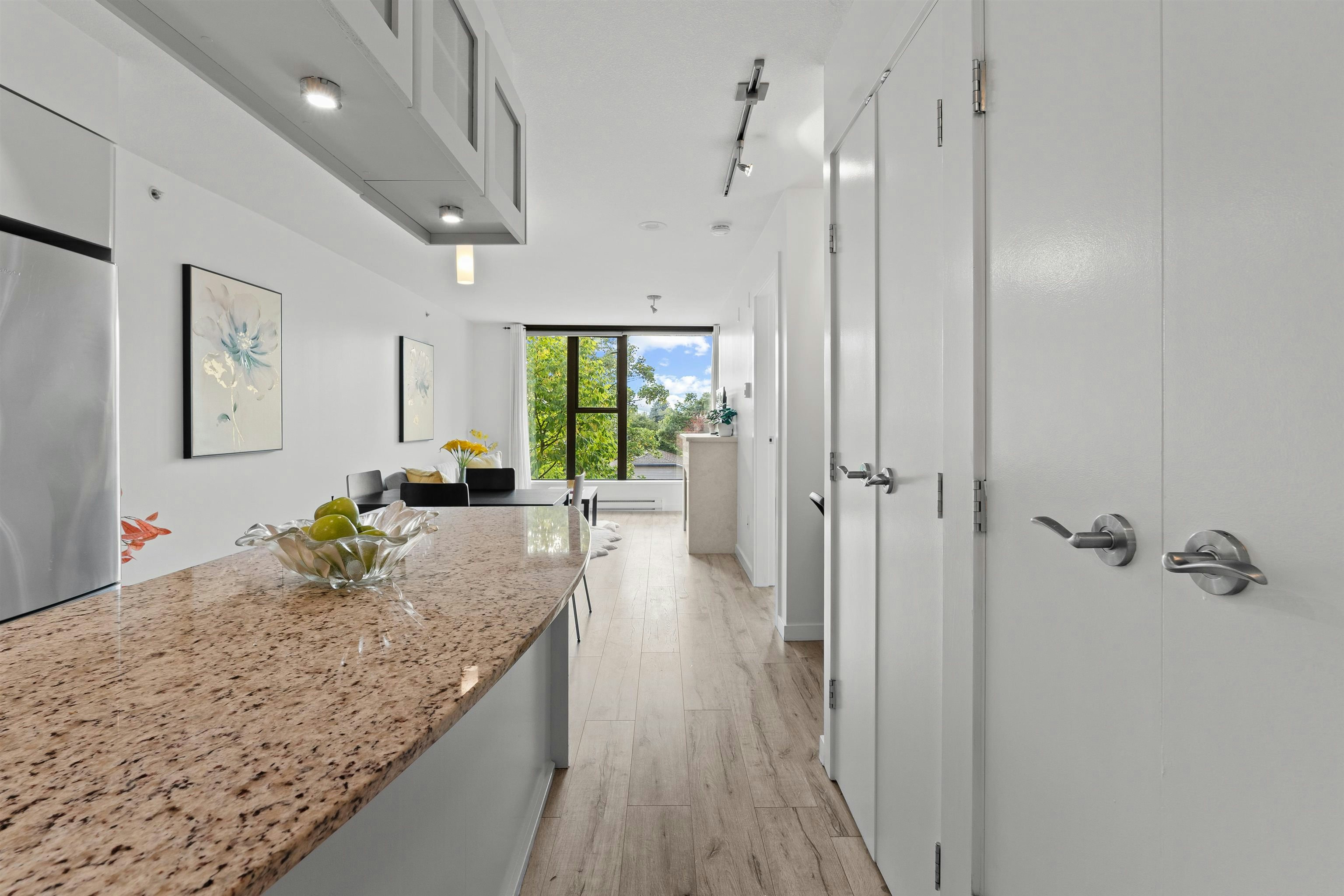 306-683 W Victoria Park, North Vancouver, BC, V7M 0A2 - 13