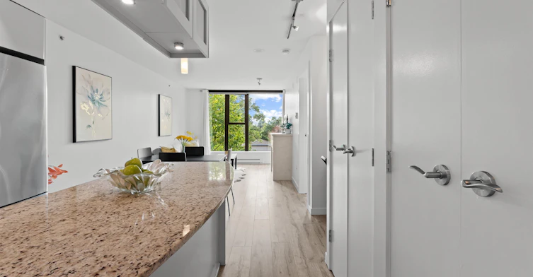 306-683 W Victoria Park, North Vancouver, BC, V7M 0A2 - 13