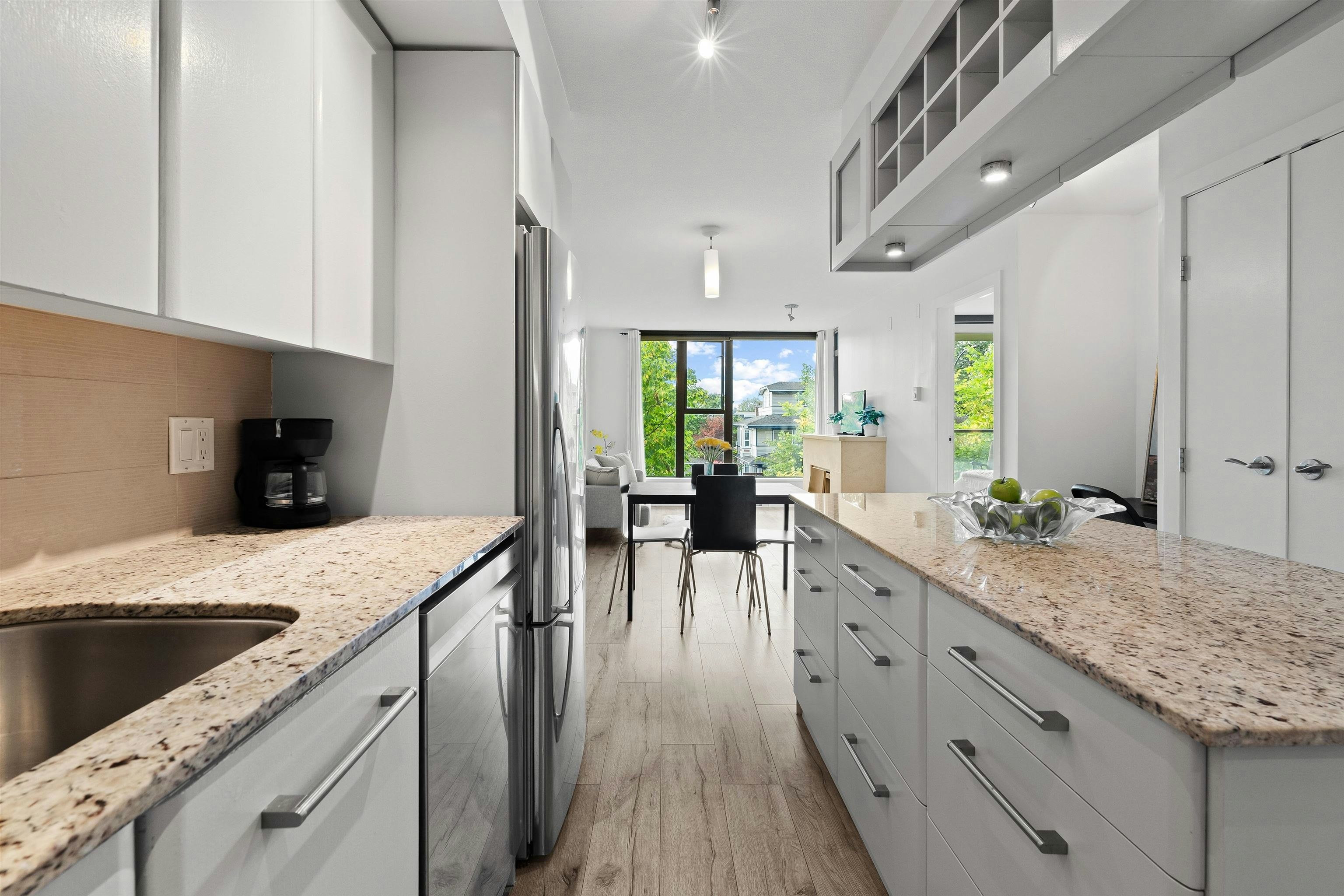 306-683 W Victoria Park, North Vancouver, BC, V7M 0A2 - 8