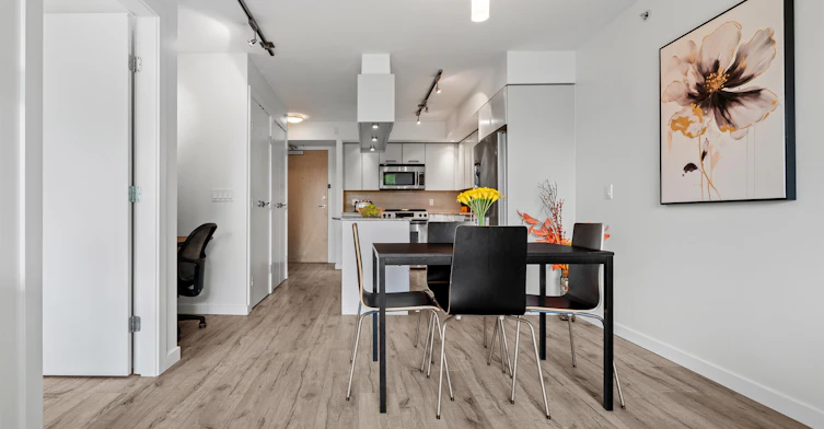 306-683 W Victoria Park, North Vancouver, BC, V7M 0A2 - 15