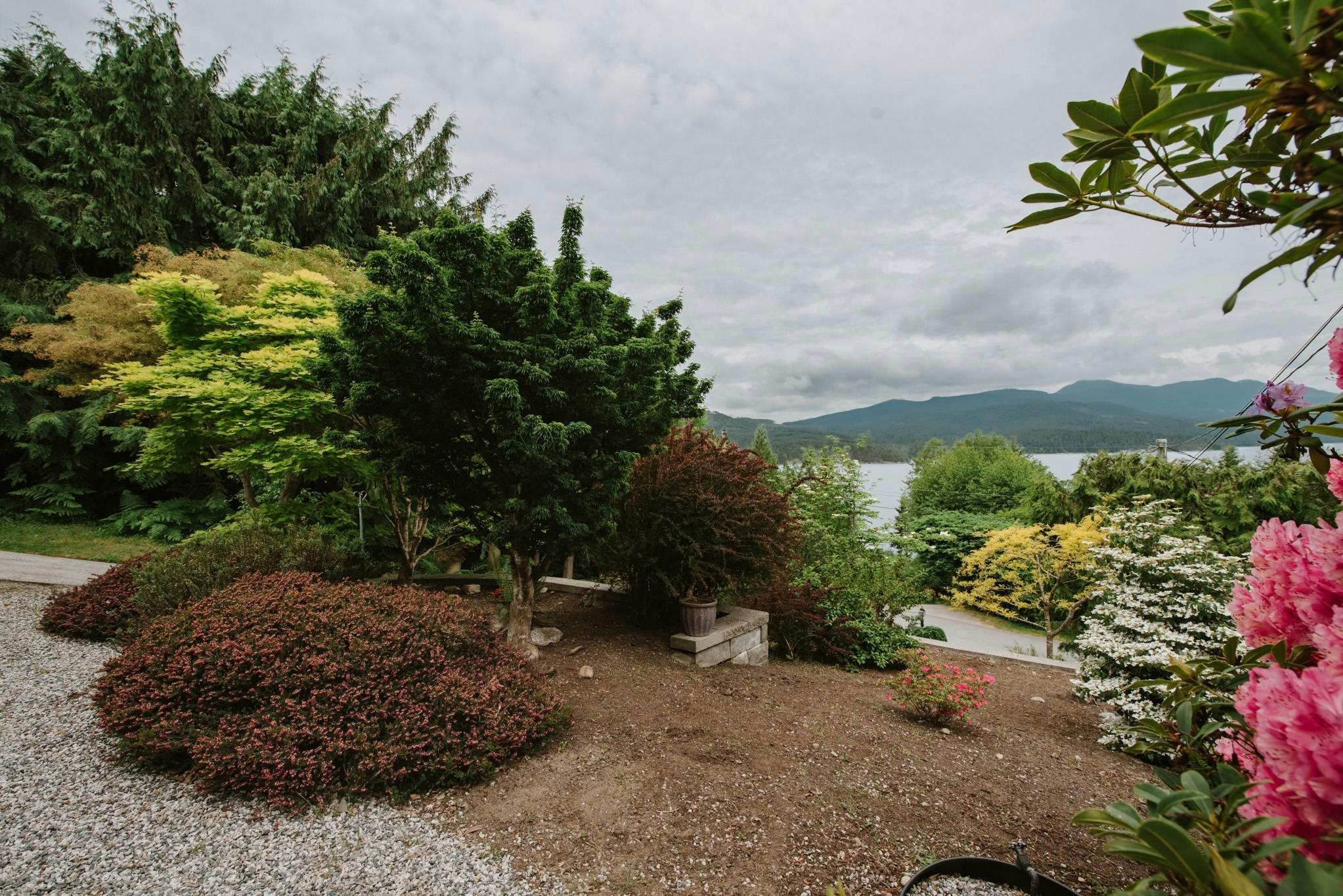 6950 Porpoise Drive, Sechelt, BC, V7Z 0C8 - 22