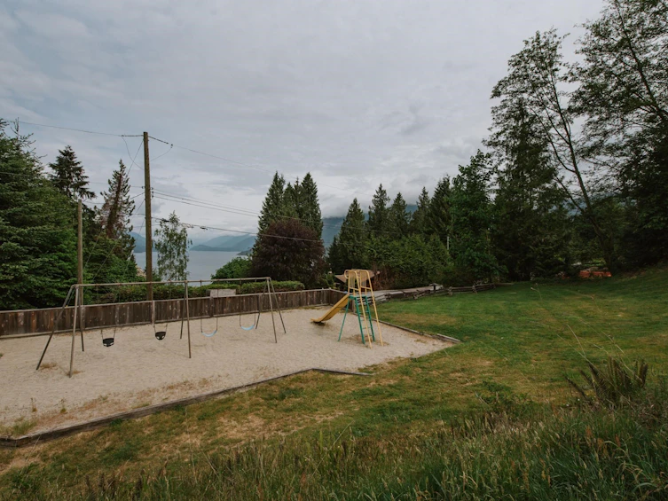 6950 Porpoise Drive, Sechelt, BC, V7Z 0C8 - 28