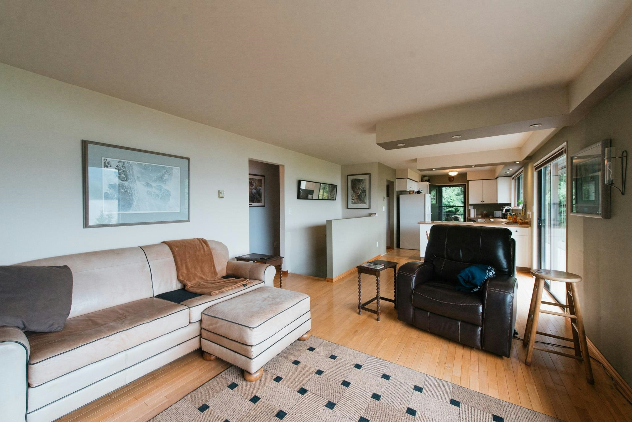 6950 Porpoise Drive, Sechelt, BC, V7Z 0C8 - 10