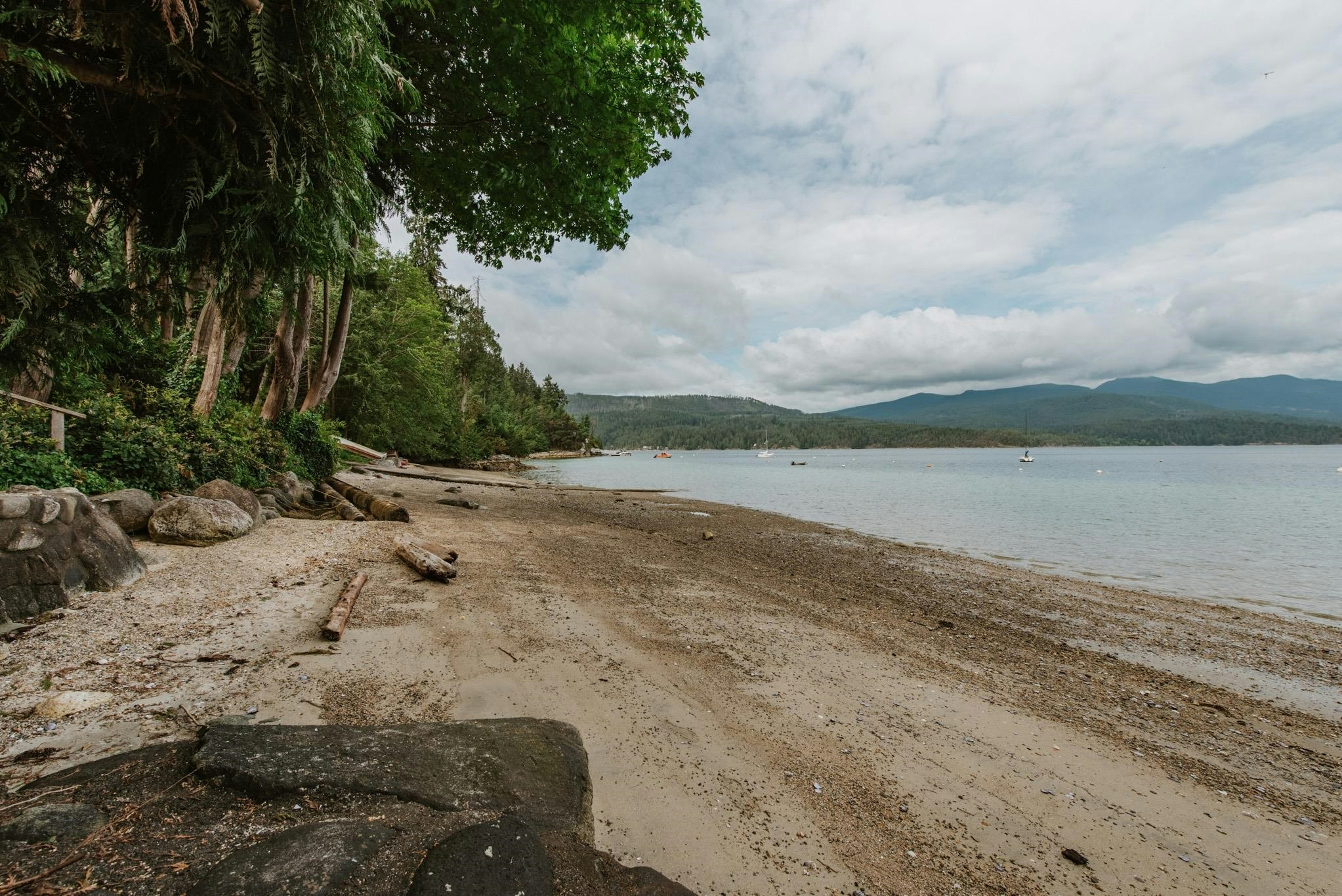6950 Porpoise Drive, Sechelt, BC, V7Z 0C8 - 32
