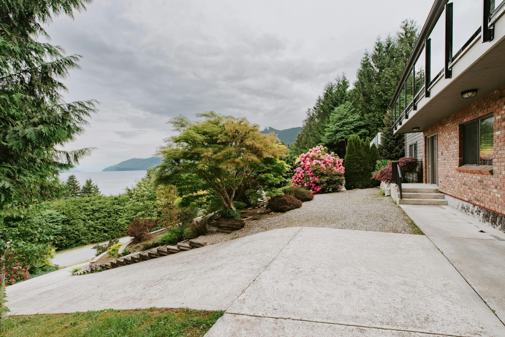 6950 Porpoise Drive, Sechelt, BC, V7Z 0C8 - 5
