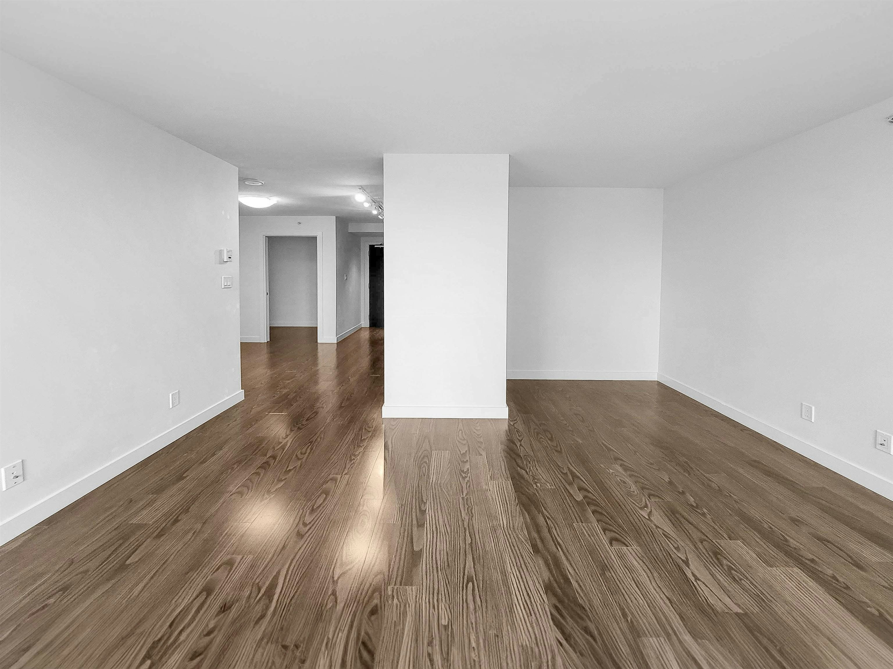 8XX,  8131 Nunavut Lane, Vancouver, BC, V5X 0E2 - 7