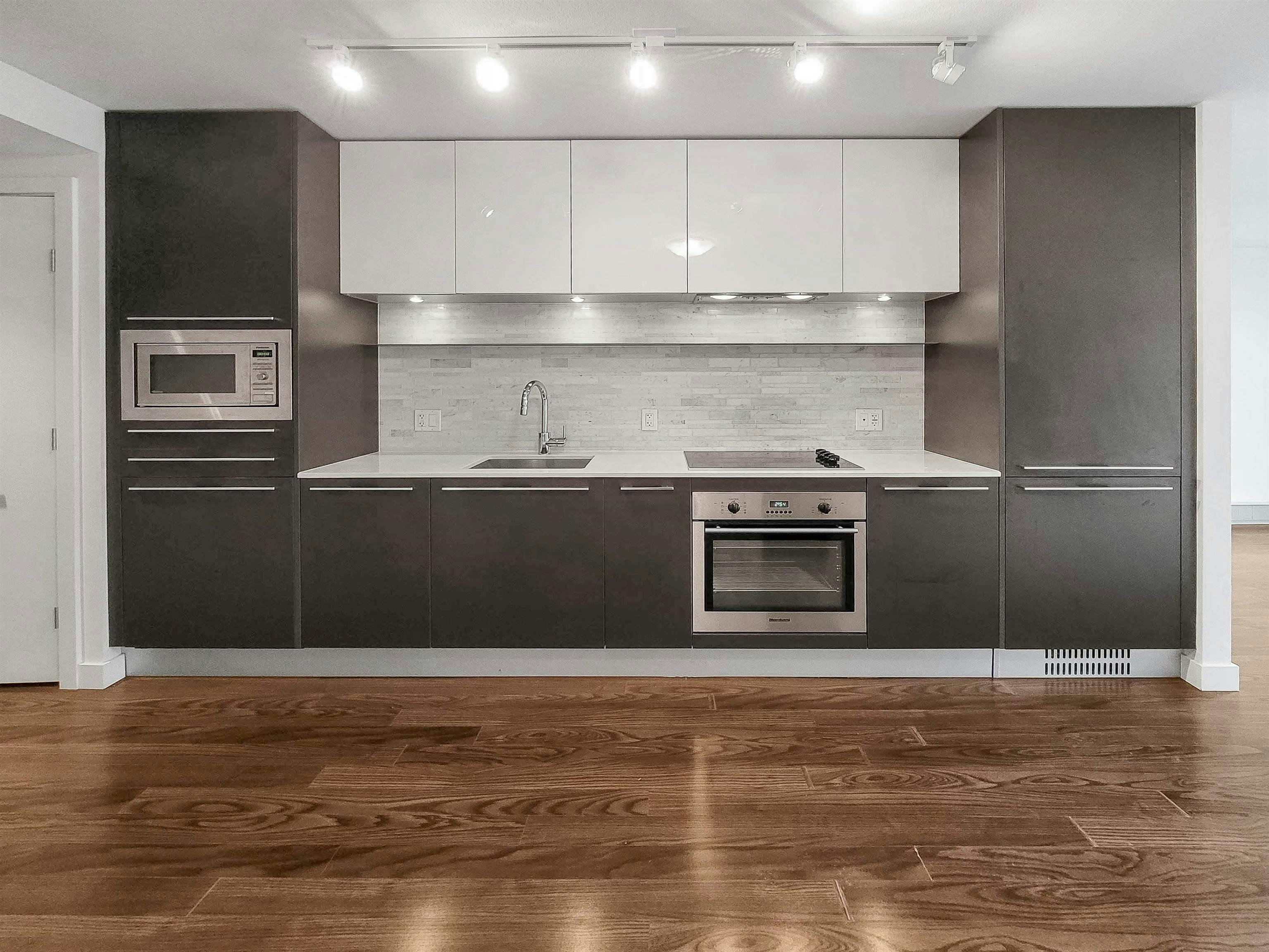8XX,  8131 Nunavut Lane, Vancouver, BC, V5X 0E2 - 12