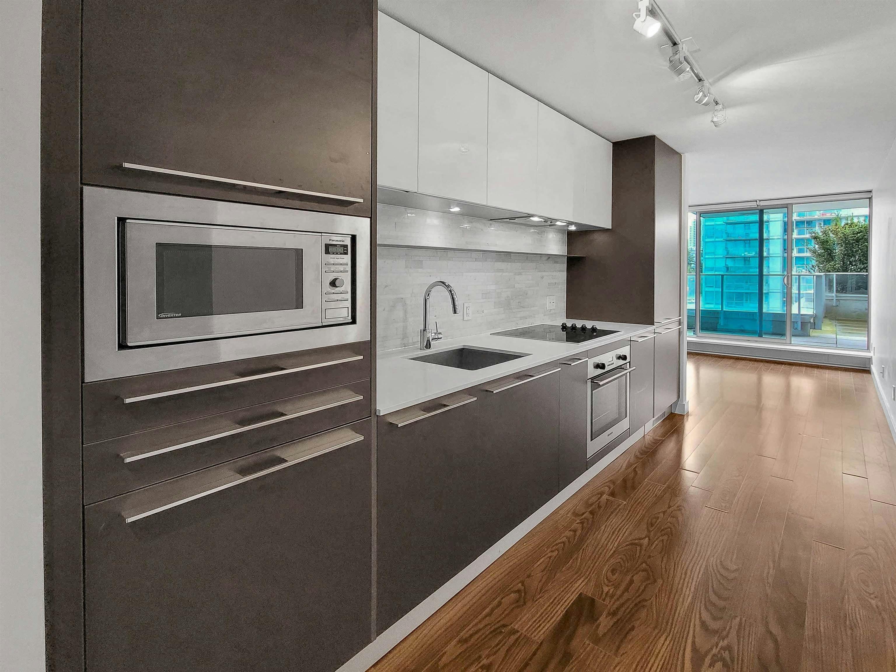 8XX,  8131 Nunavut Lane, Vancouver, BC, V5X 0E2 - 8