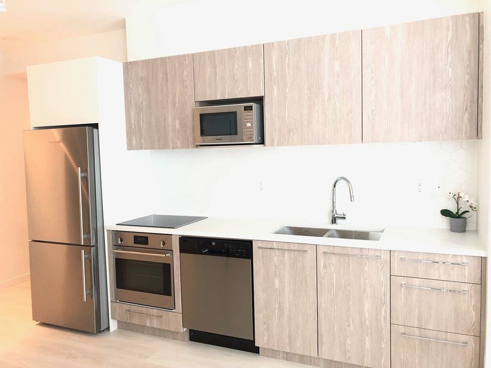 202-691 North Road, Burnaby, BC, V3J 0H9 - 2