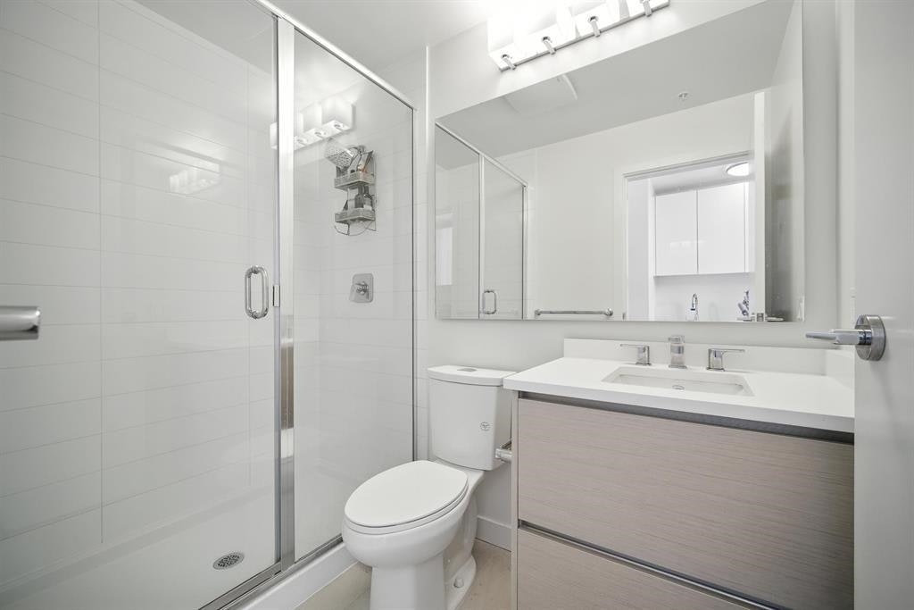 4xx-8850 University Crescent, Burnaby, BC, V5A 0C8 - 3