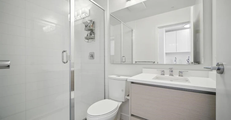 4xx-8850 University Crescent, Burnaby, BC, V5A 0C8 - 3